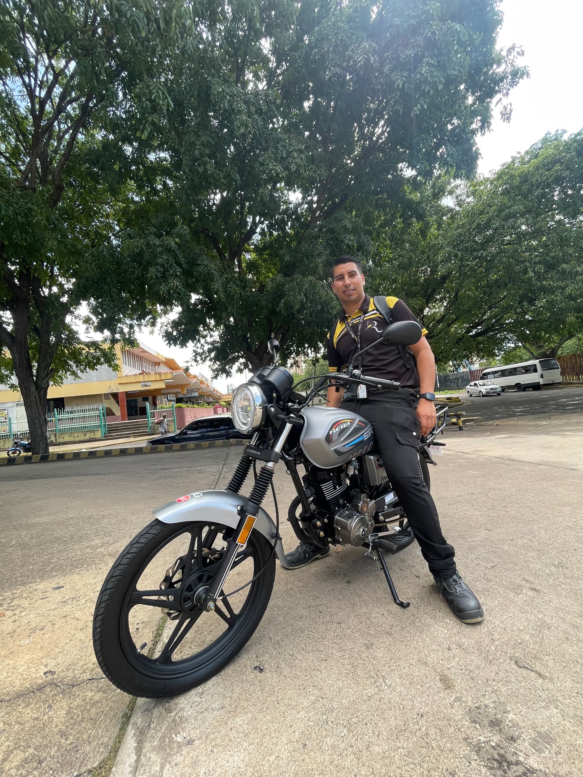 Alquiler temporal Alfa Motors FX