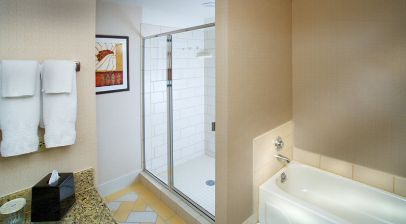 DoubleTree Illinois interior 4