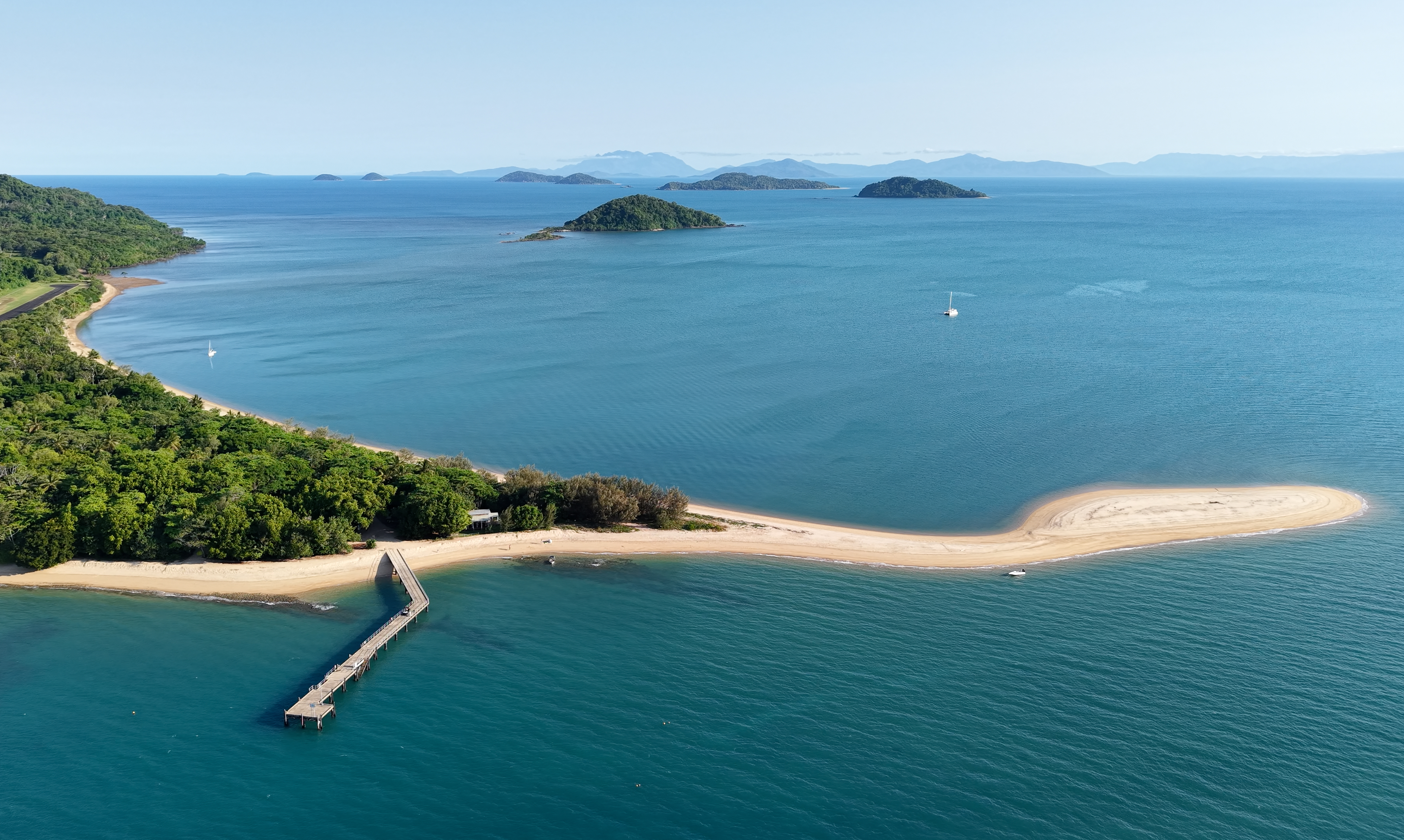 Dunk Island — 4km offshore from Mission Beach, Cassowary Coast Queensland