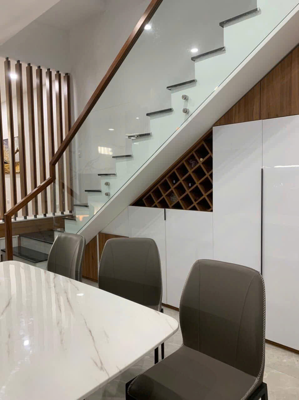 Phòng Ngủ Master – Ấm Áp & Tinh Tế