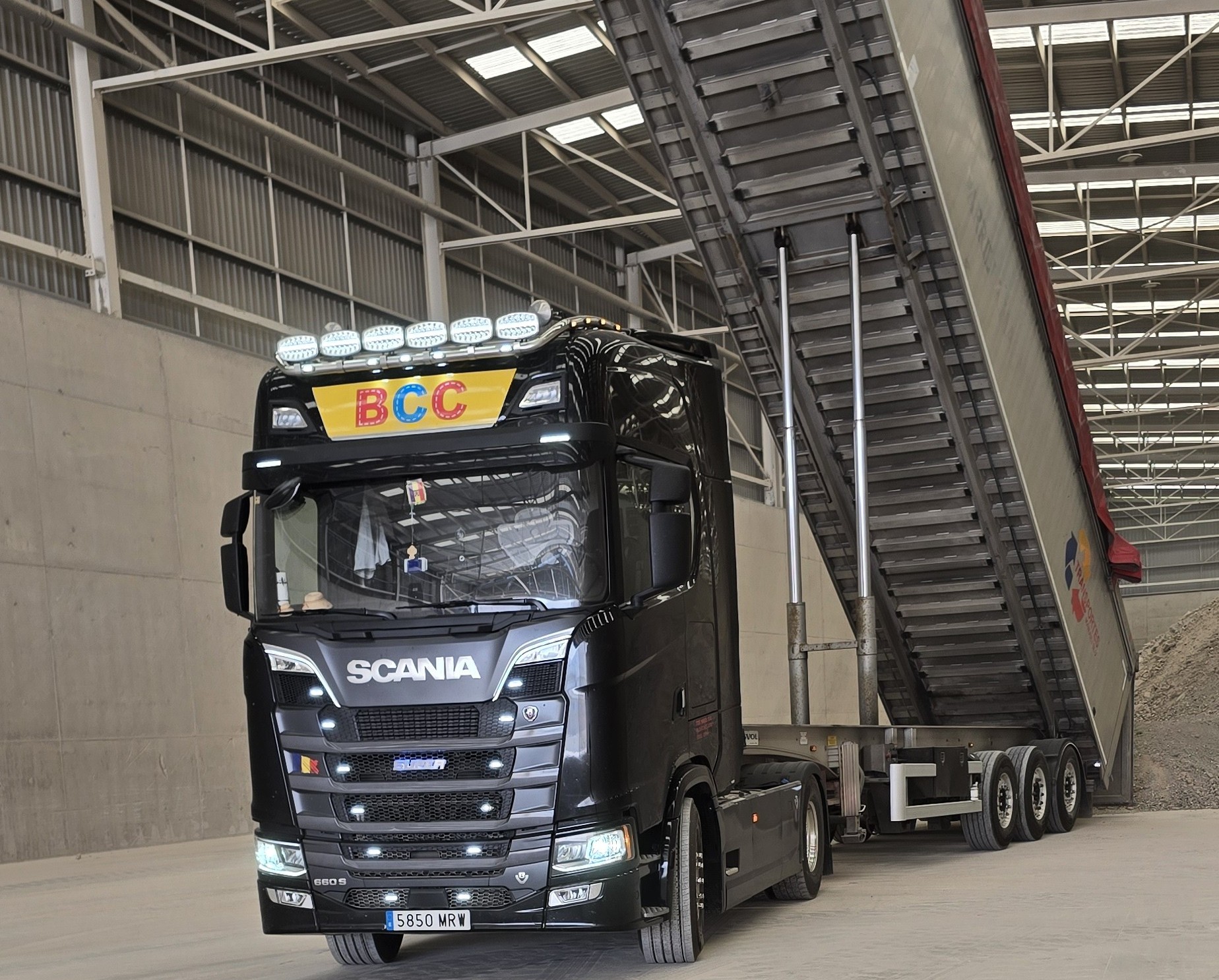 Transportes Manjuli SLU transporte