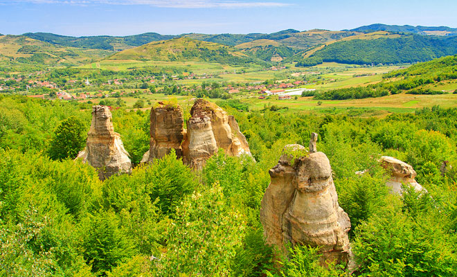 Blooms Rocks Ruins daytrips cluj napoca — Dragon's Garden geological reserve, Bălan commune