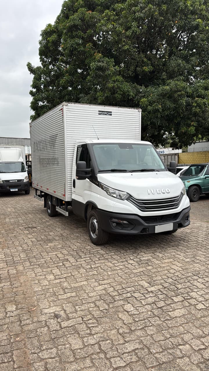 IVECO 35.160 - 2023 - BAÚ 4,20X2,30 - COMPLETA - 305.433 KM - foto 10