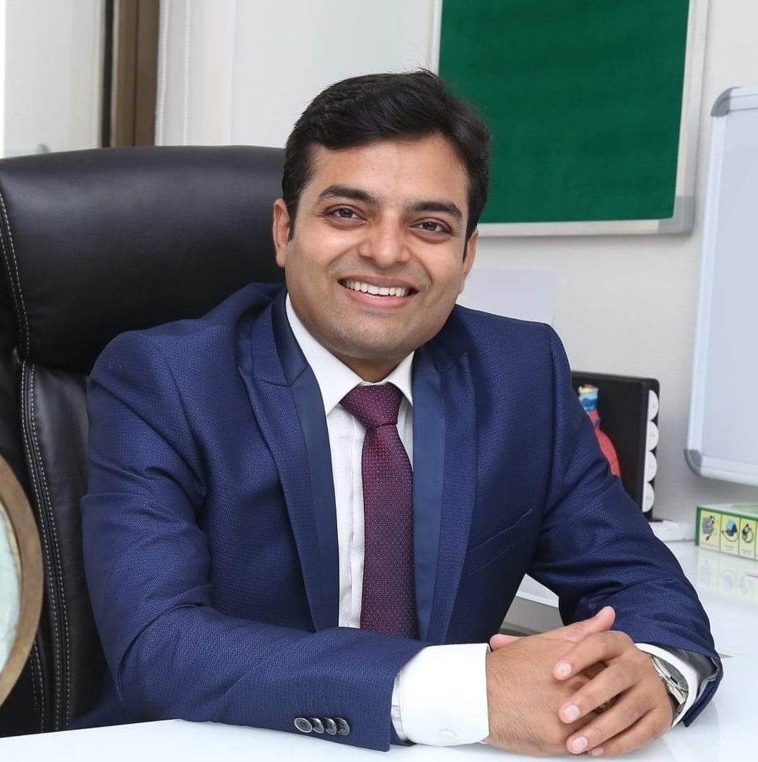 Dr. Milan Modi - Pulmonologist Surat