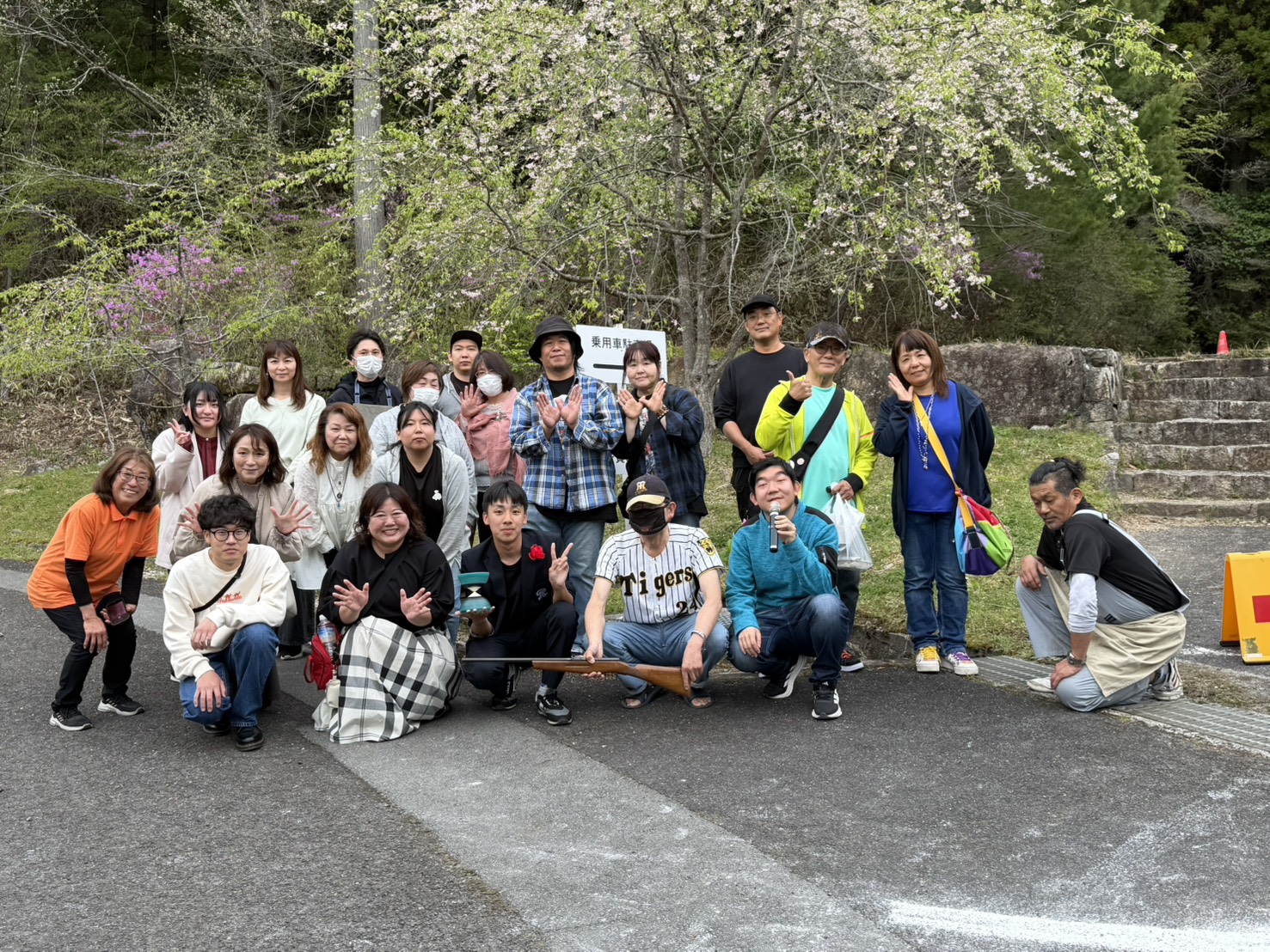 2026年 桜まつり 出店者の皆さまとの集合写真 4月19日撮影