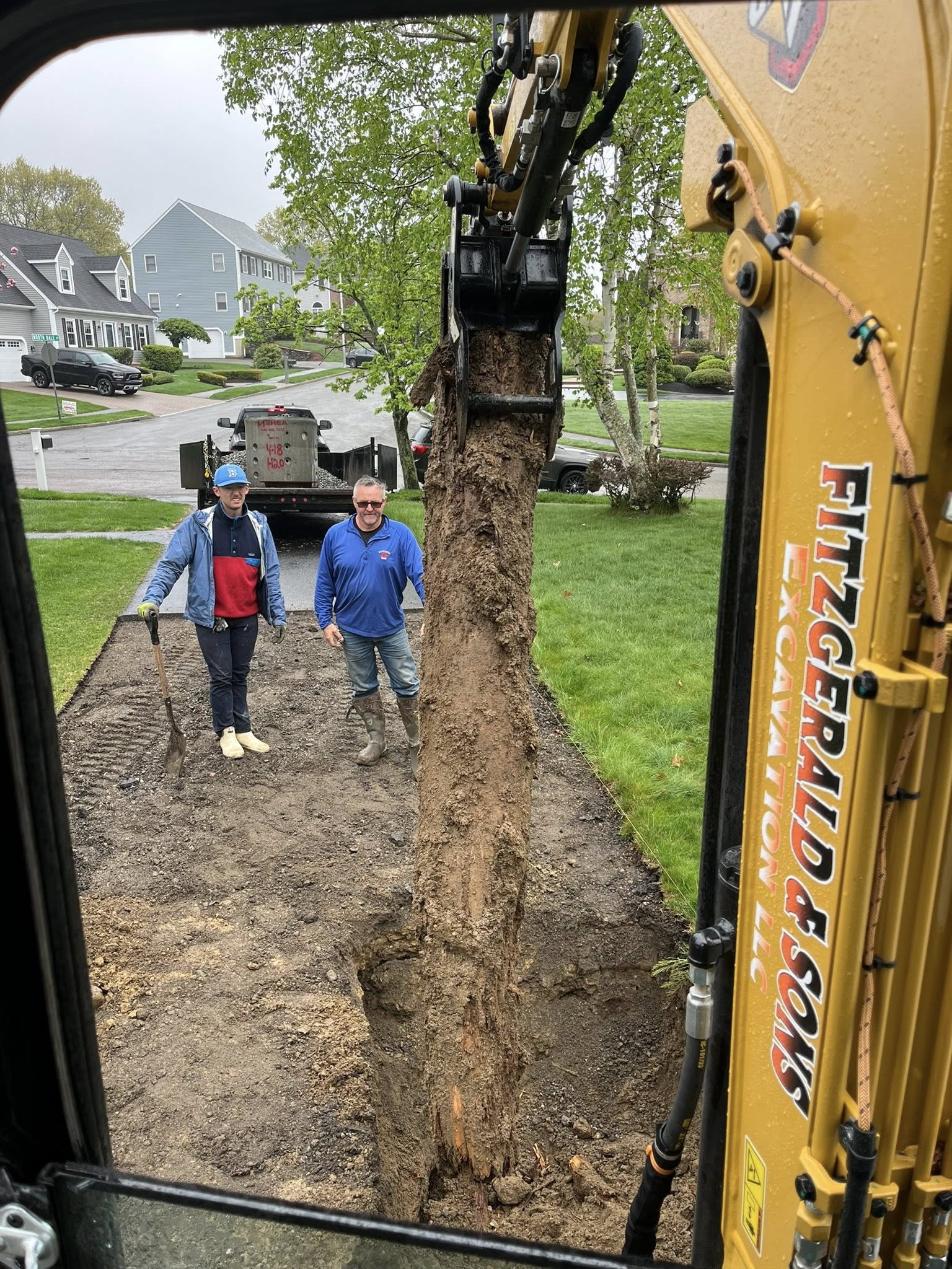 Fitzgerald & Sons Excavation crew at work in Beverly MA
