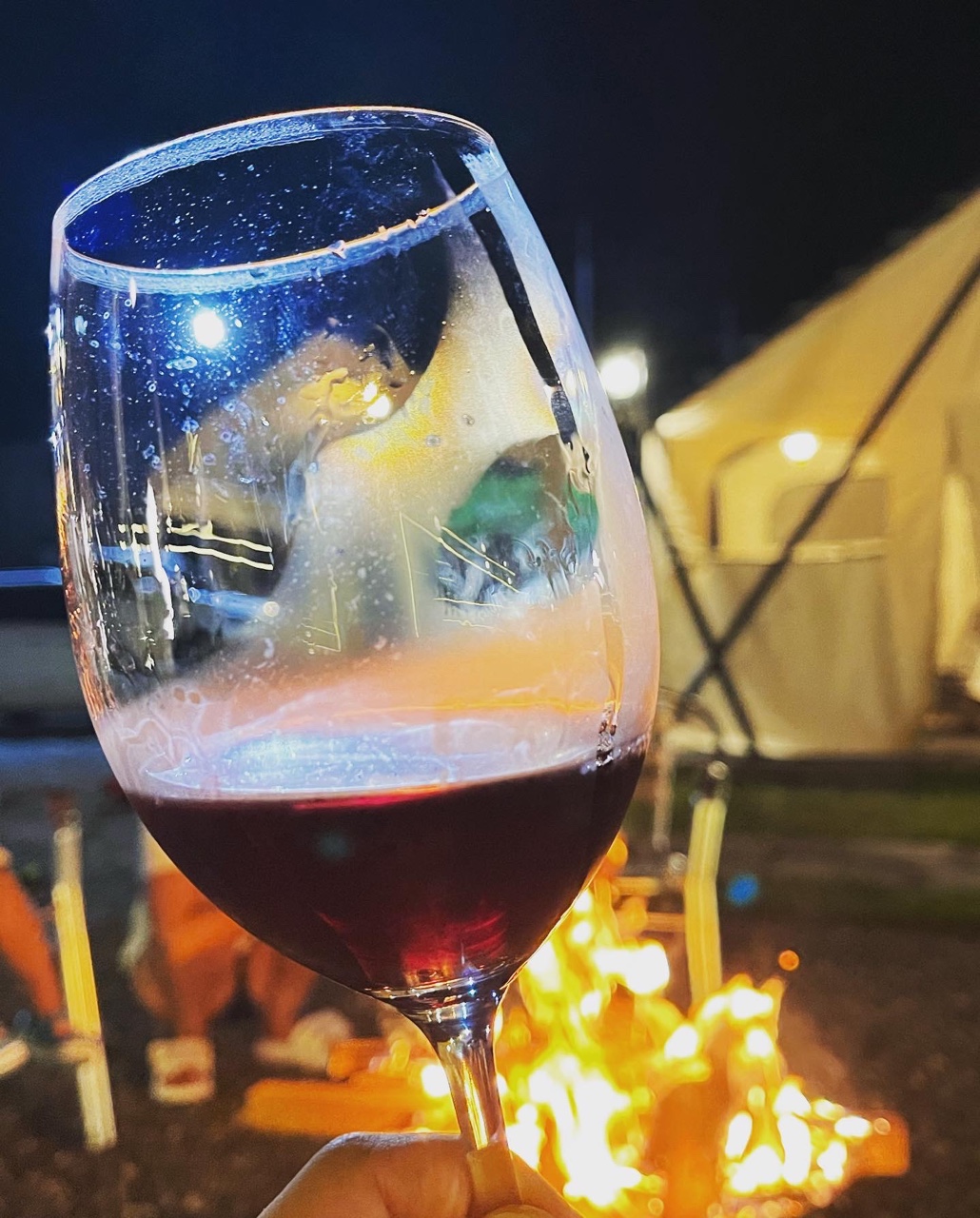 경기도 가평 청춘글램핑&카라반 리조트 배경