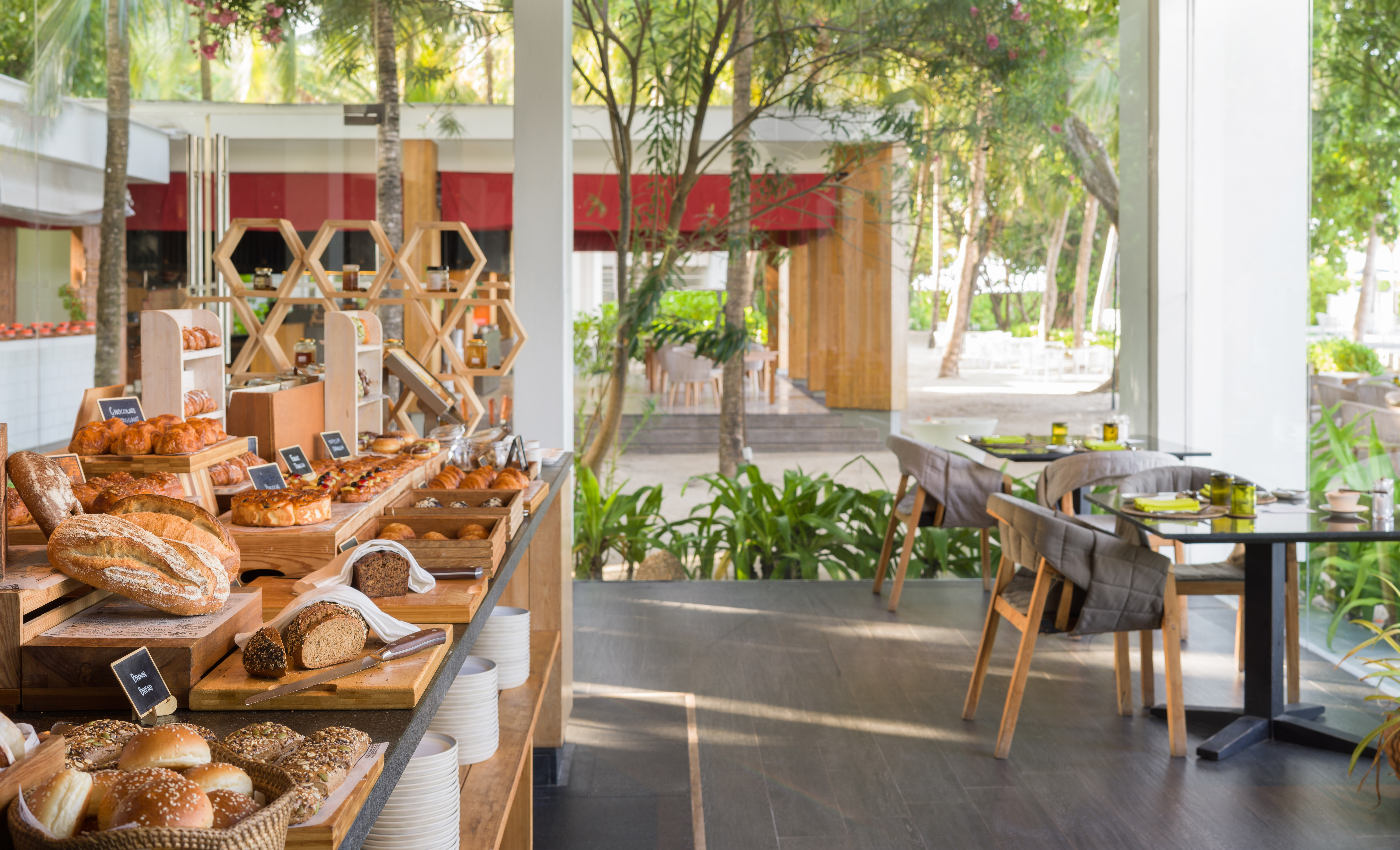 アミラ・モルディブ・リゾート&レジデンス Fresh