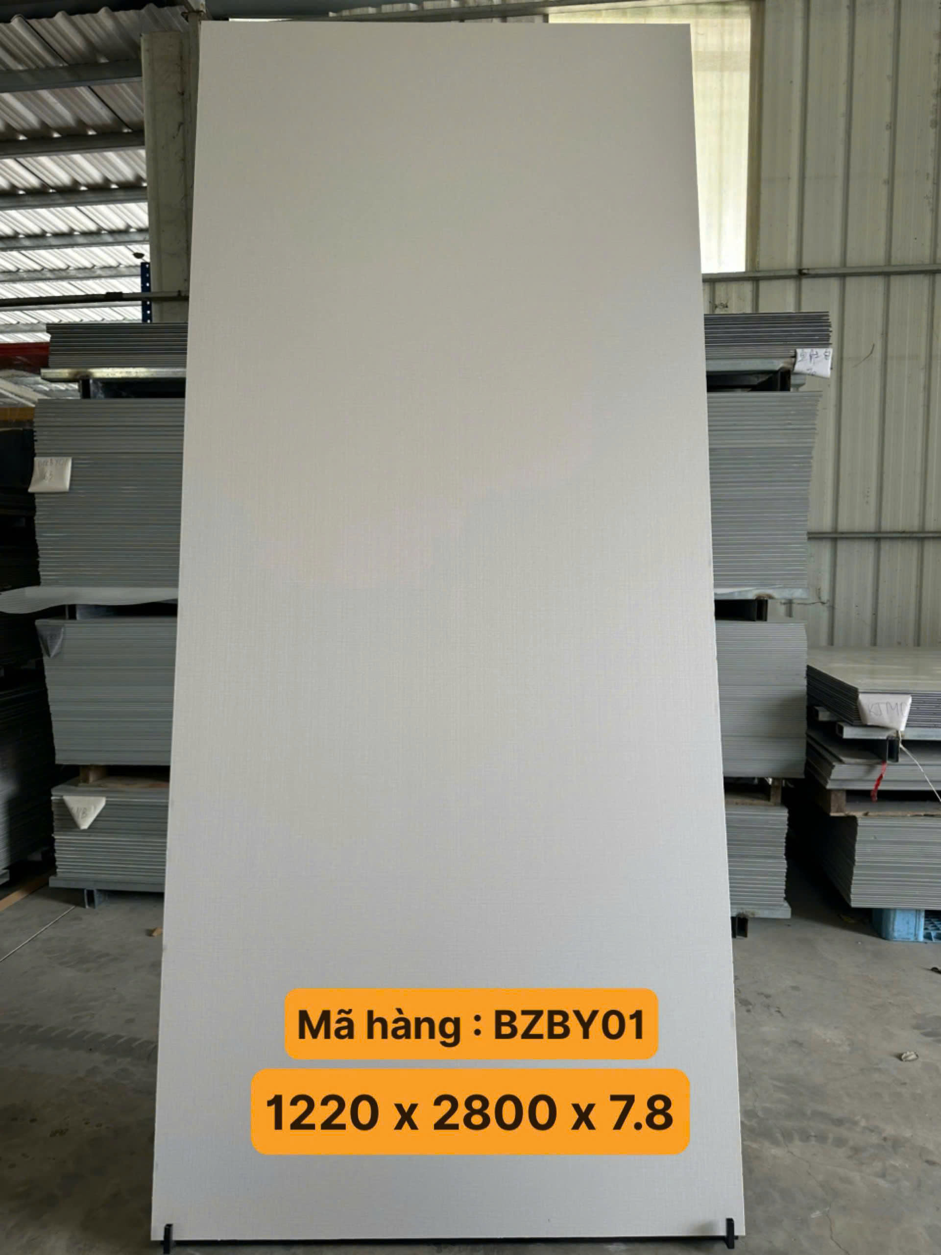 Tấm Ốp Than Tre – góc chụp 4 chi tiết thực tế