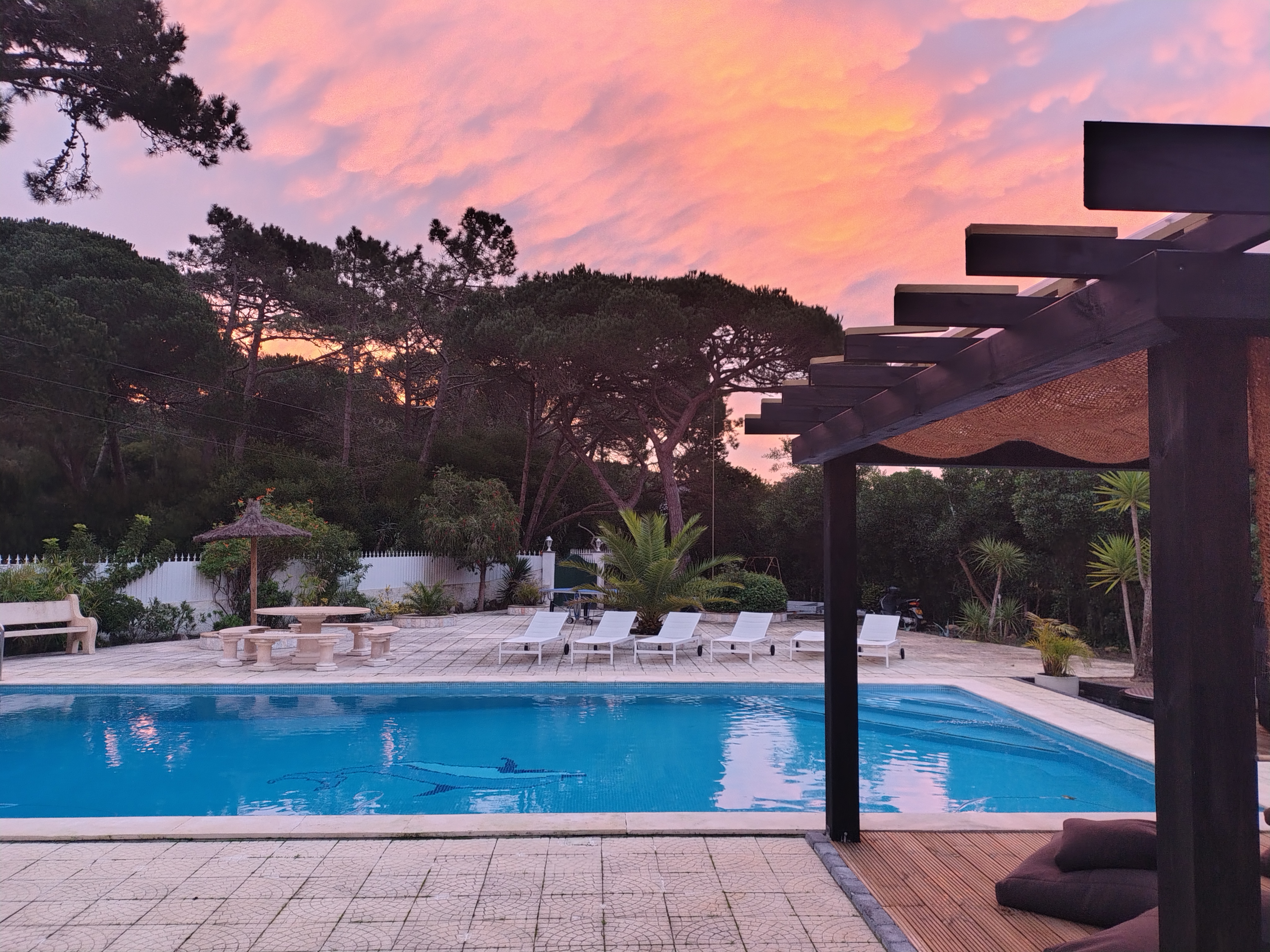 До таких вот закатов