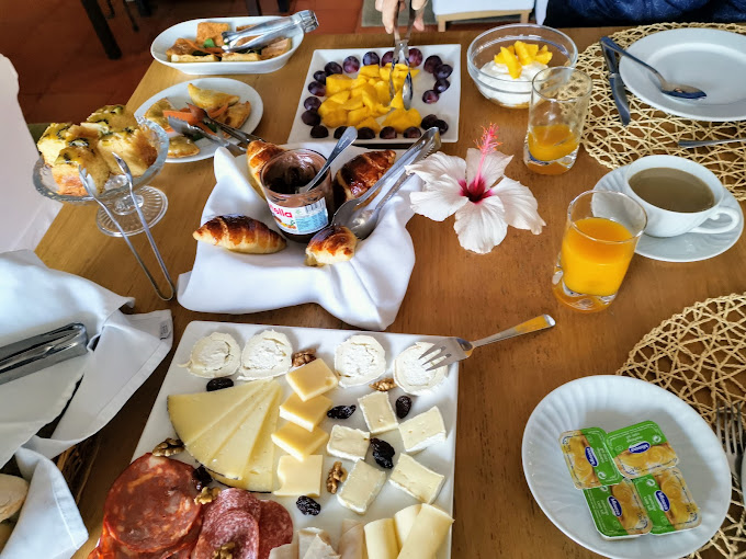 Готовит шеф-повар — вкусно и с душой.