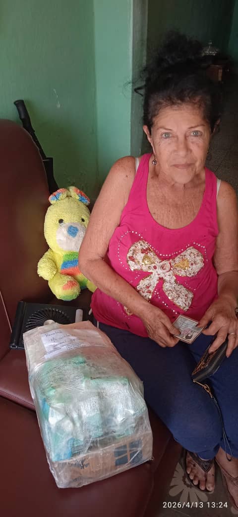 Entrega real de paquete en Cuba