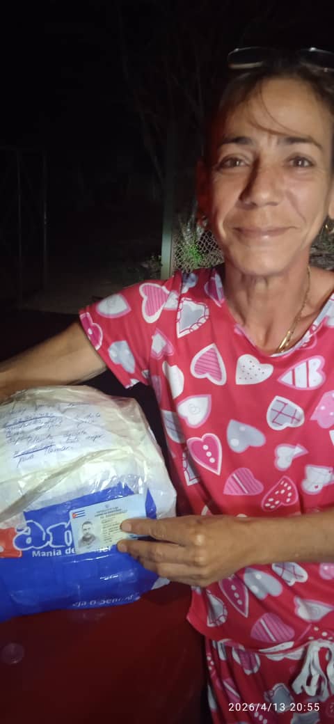 Entrega real de paquete en Cuba