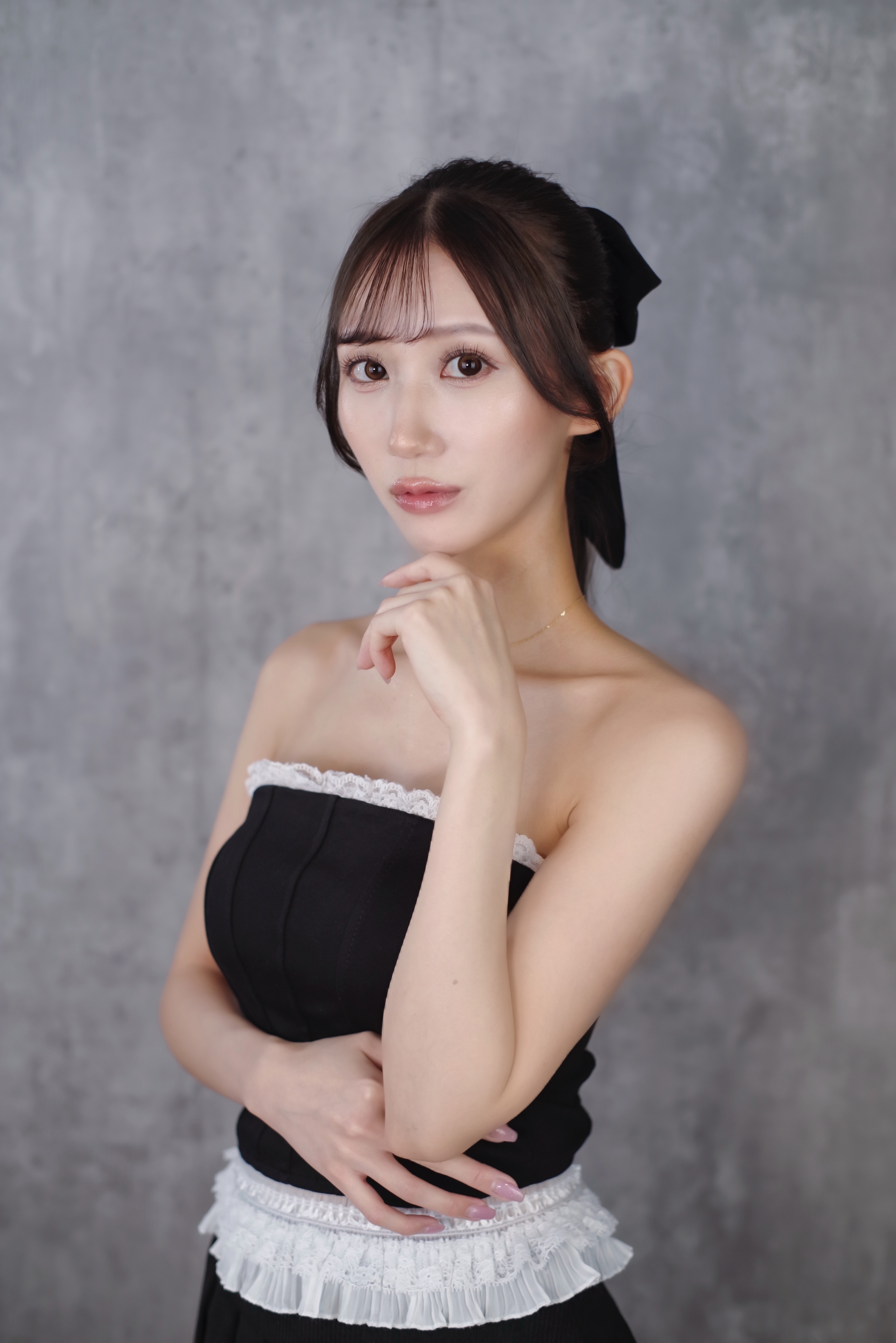 吉池愛里 — ポーズ