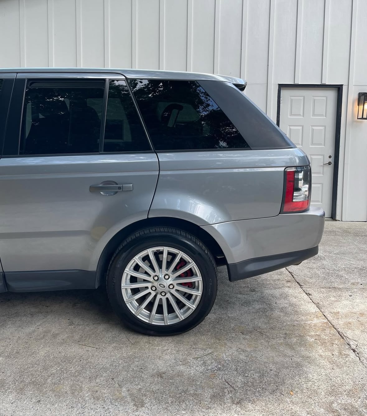 Exterior Detail - Range Rover