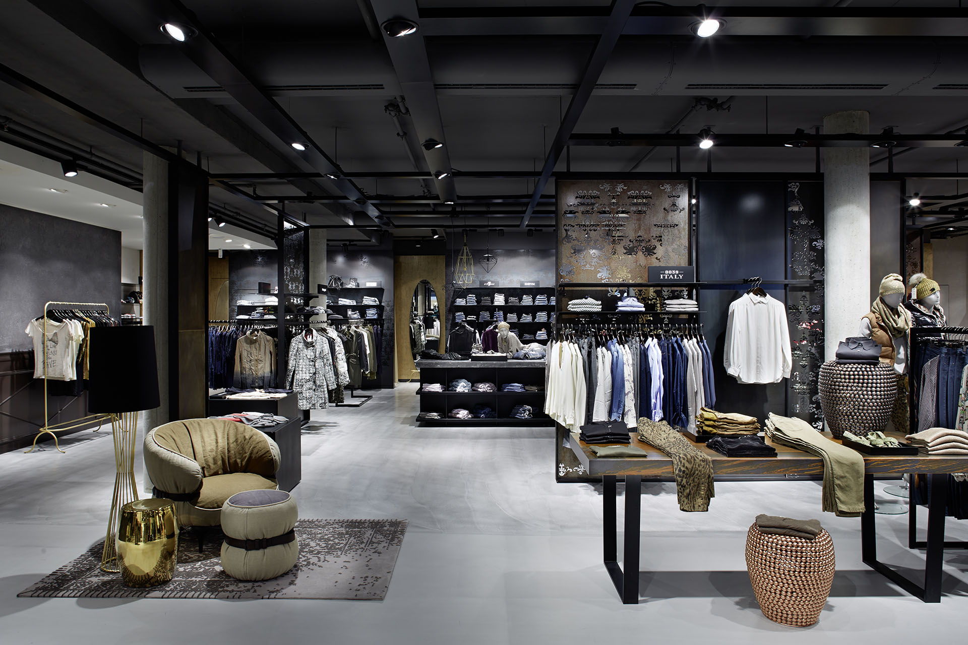Modehaus Garhammer Waldkirchen — exklusive Innenraum-Mode