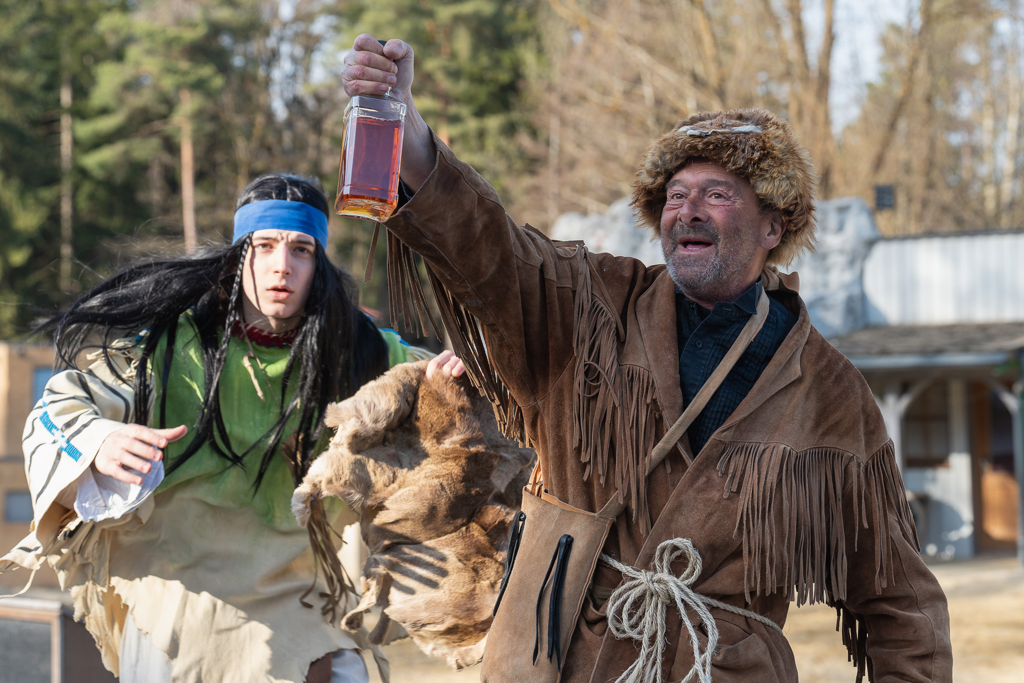 Pullman City Saisonstart 2026 — komödiantische Show mit Indianer und Trapper