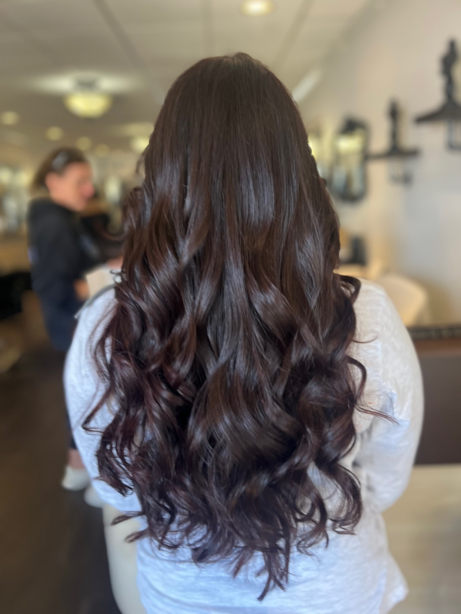 Professional Hair & Beauty Services in Merrick Mirror Mirror Hair Boutique Services - Professional Hair Salon Merrick NY