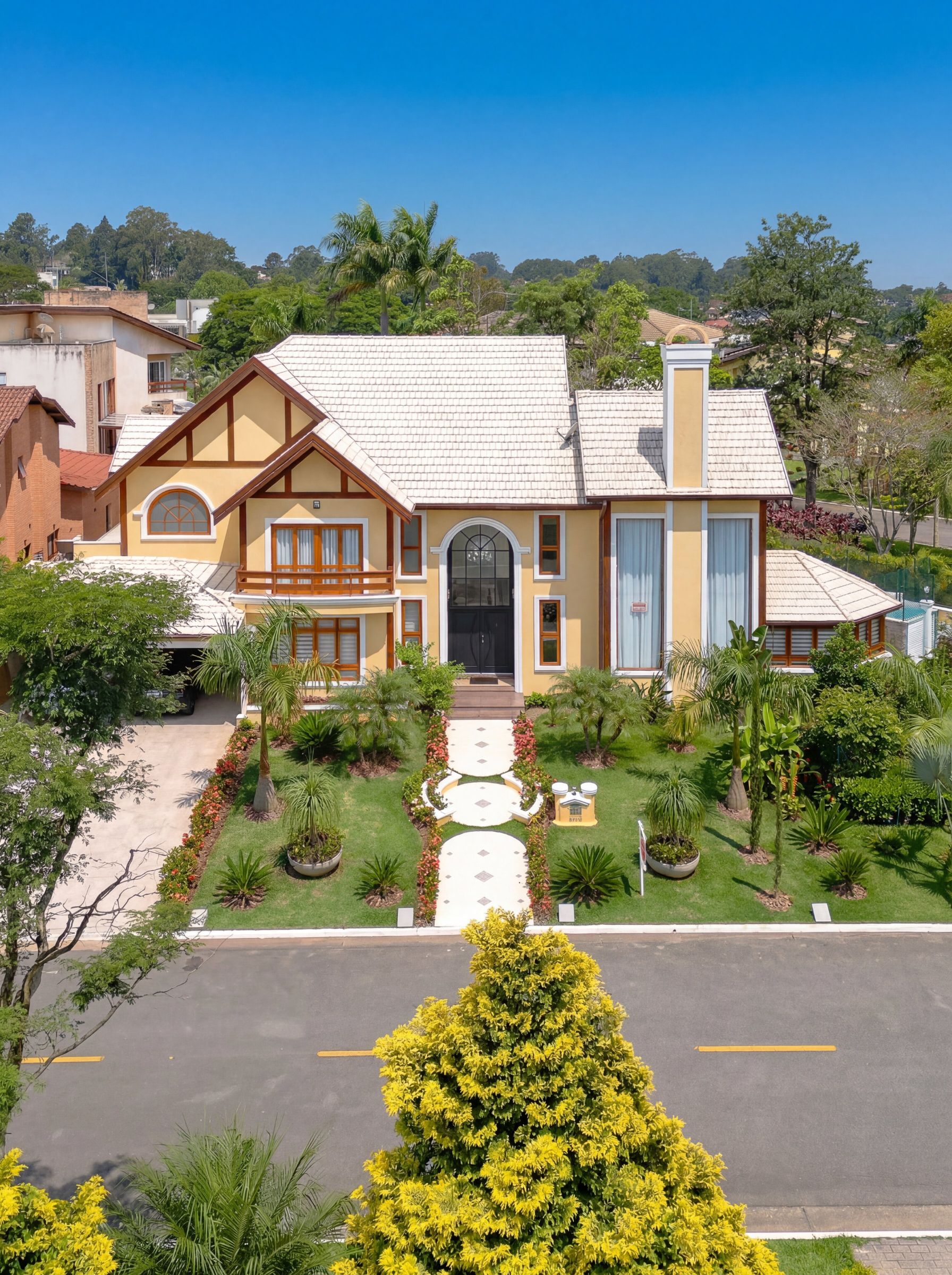 Fachada da casa - Clique para assistir o vídeo