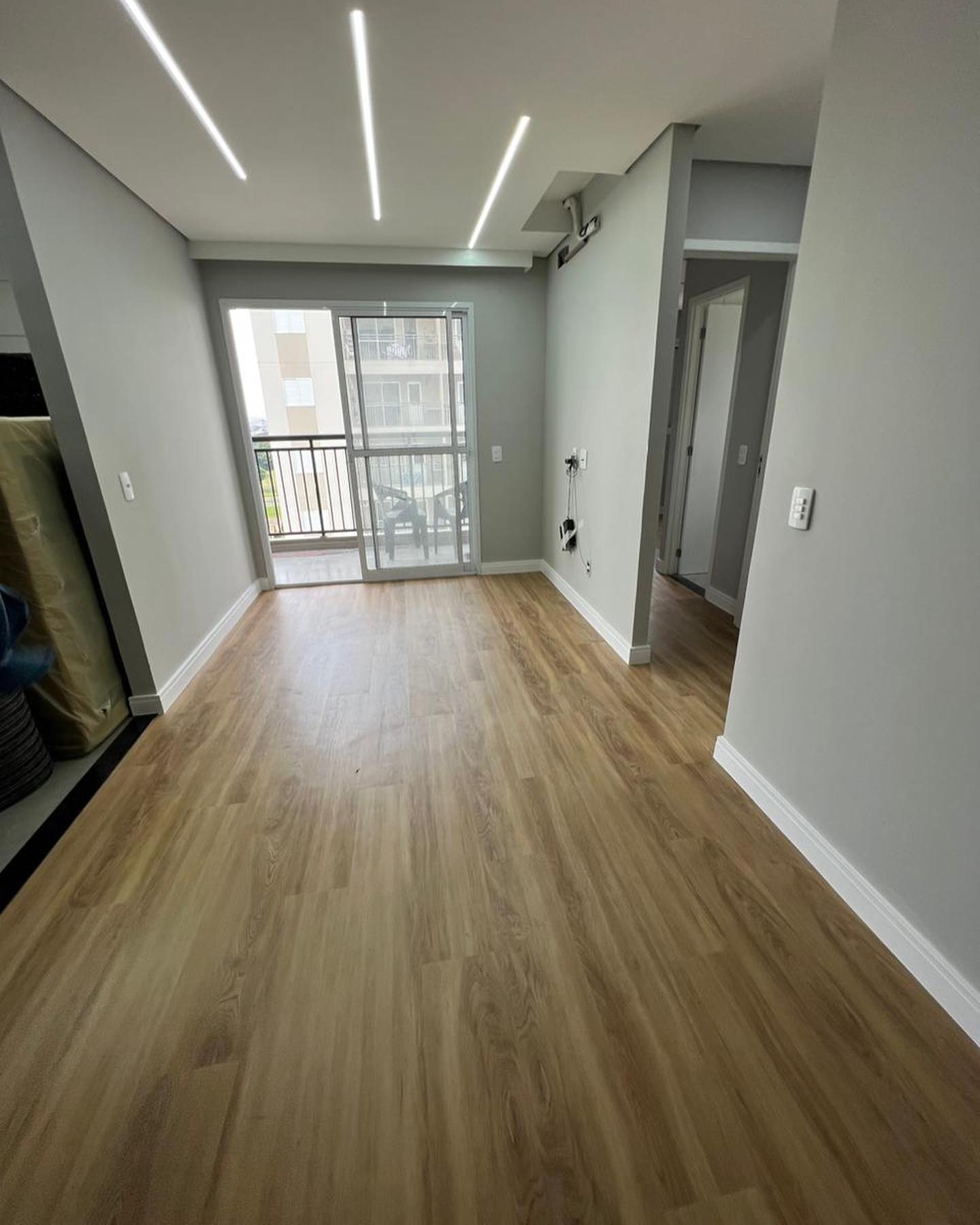 Rodapés e Acabamentos