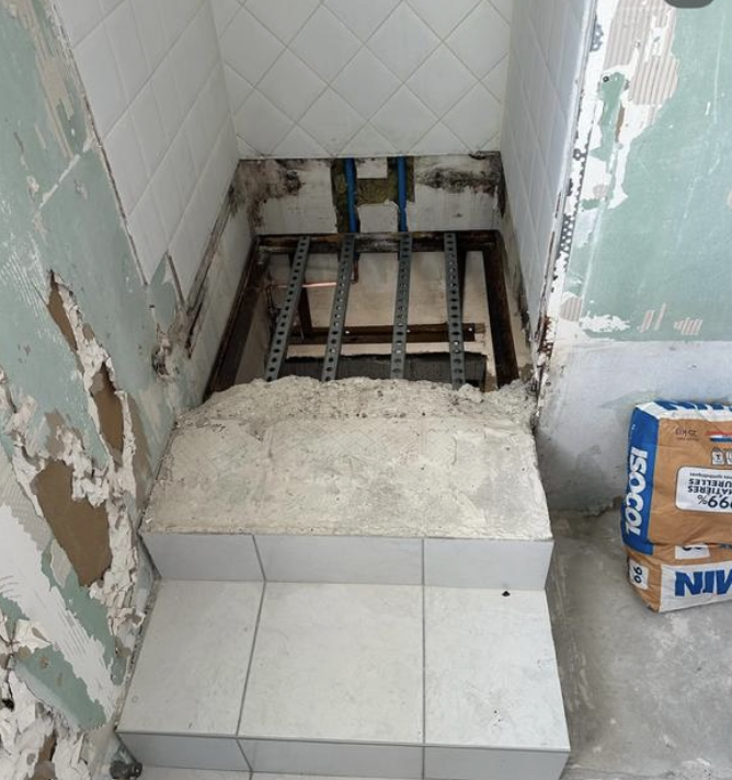 Avant - Douche italienne mosaïque grise