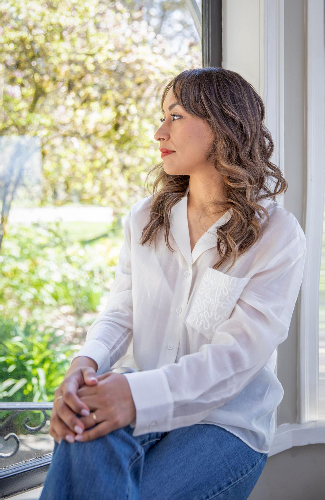 Fiorella Navarro pensando