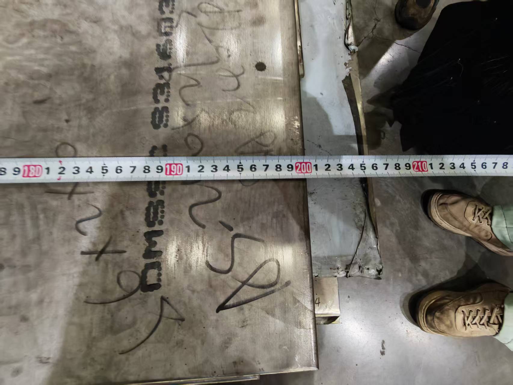 Steel plate inspection photo 4