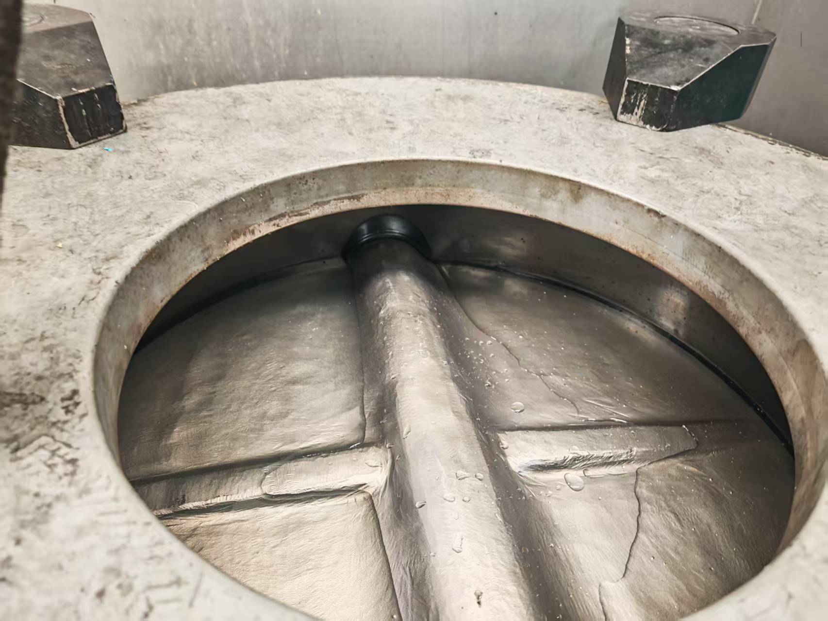 Valve inspection photo 11