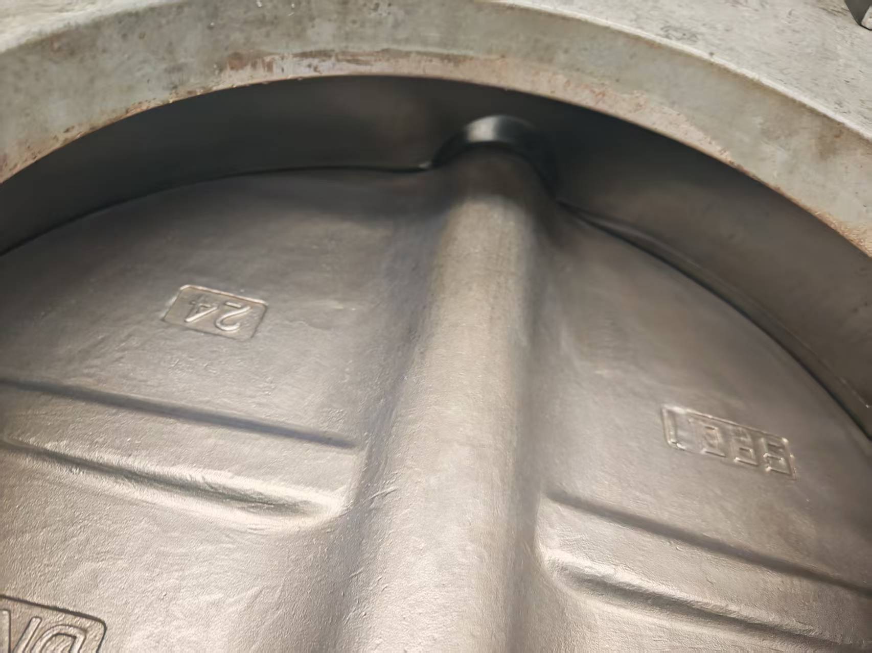 Valve inspection photo 12