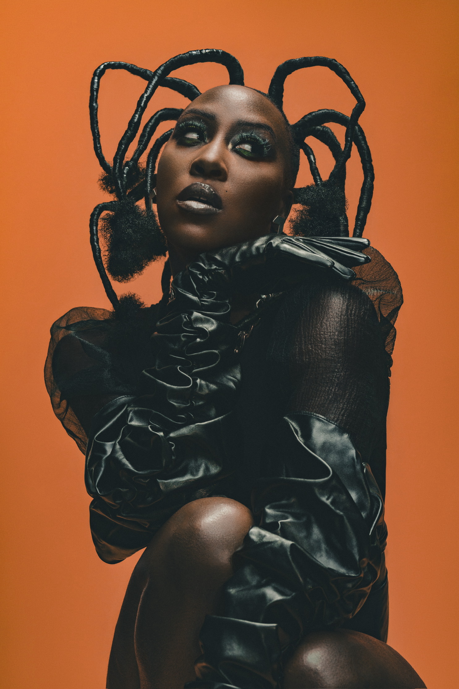 Editorial — avant-garde orange