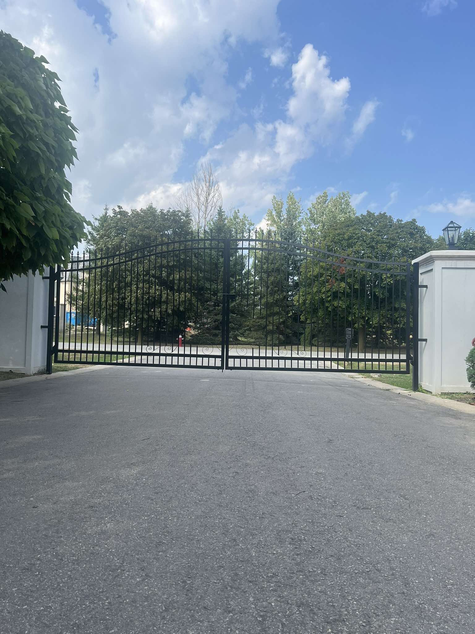 RESIDENTIAL fence project – Oakville, ON