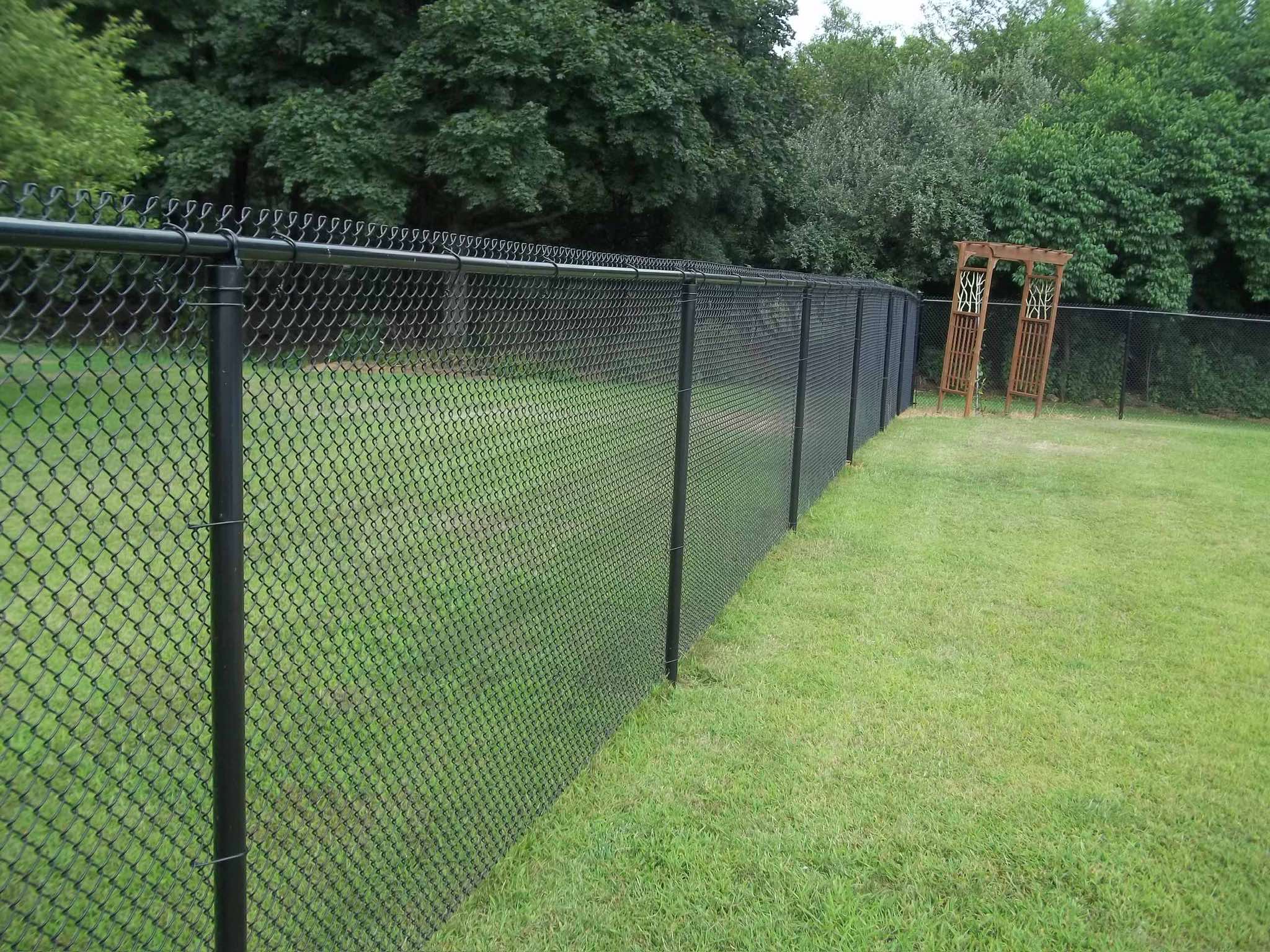 COMMERCIAL fence project – Newmarket, ON