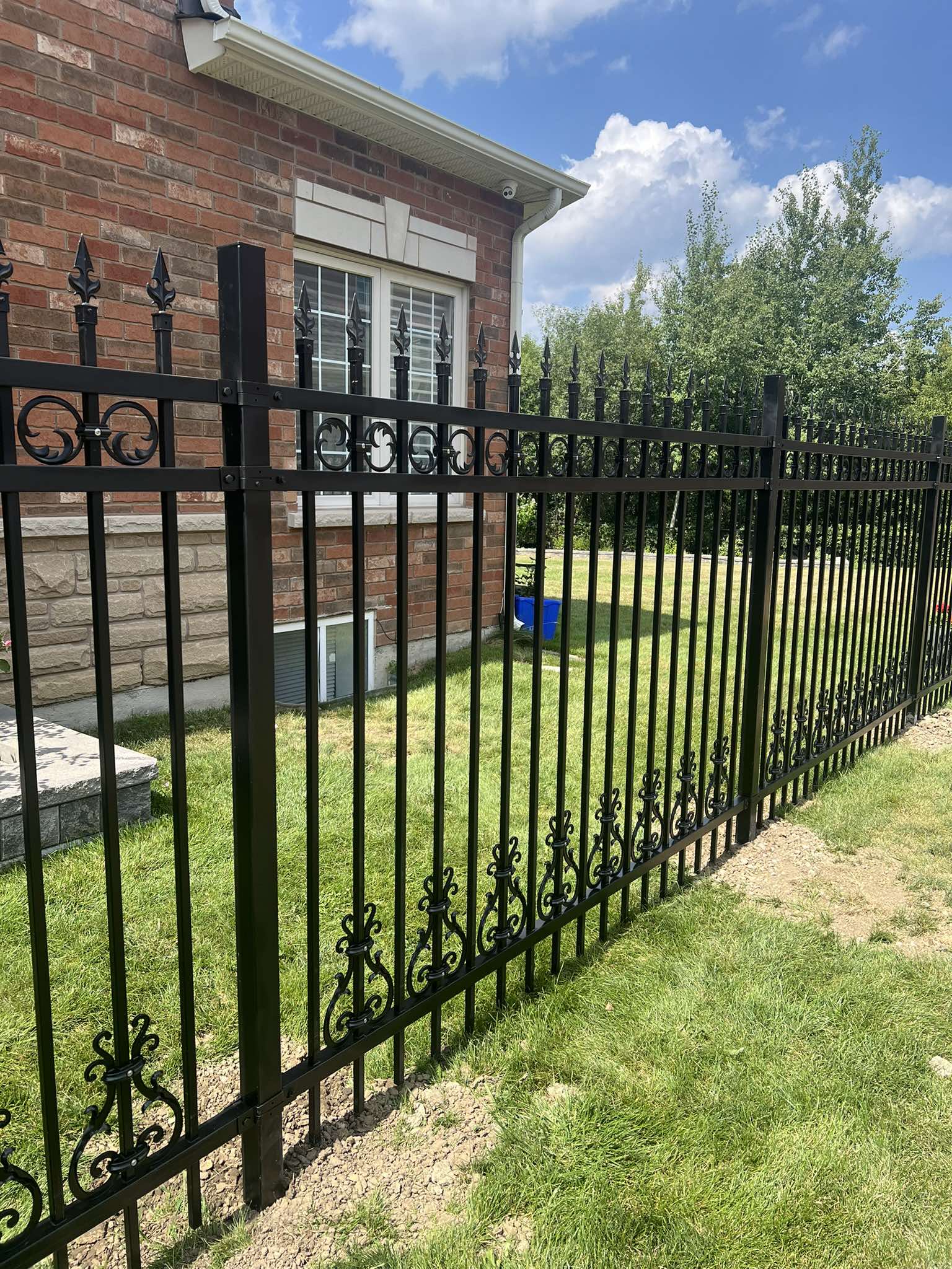 CHAIN LINK fence project – Mississauga, ON
