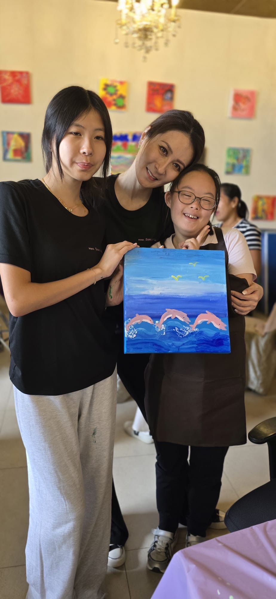 首屆天使拍賣會今日正式舉行!