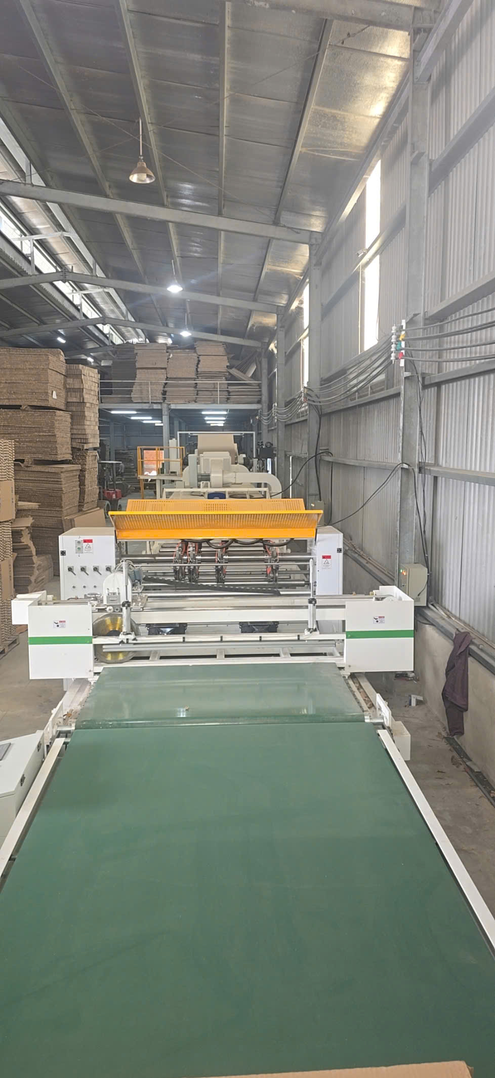 Dây chuyền sản xuất giấy tổ ong