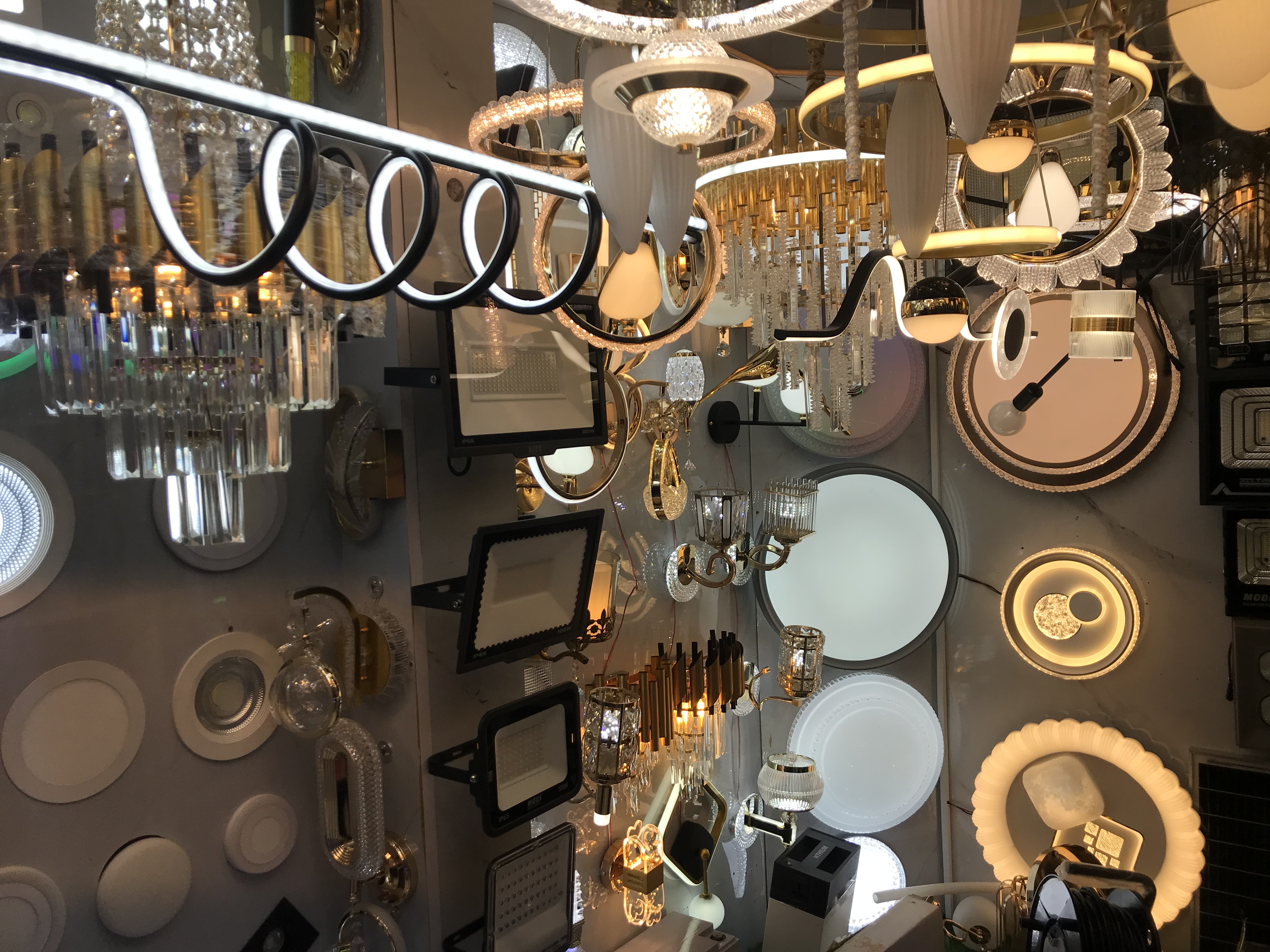 Avin Electrical Showroom