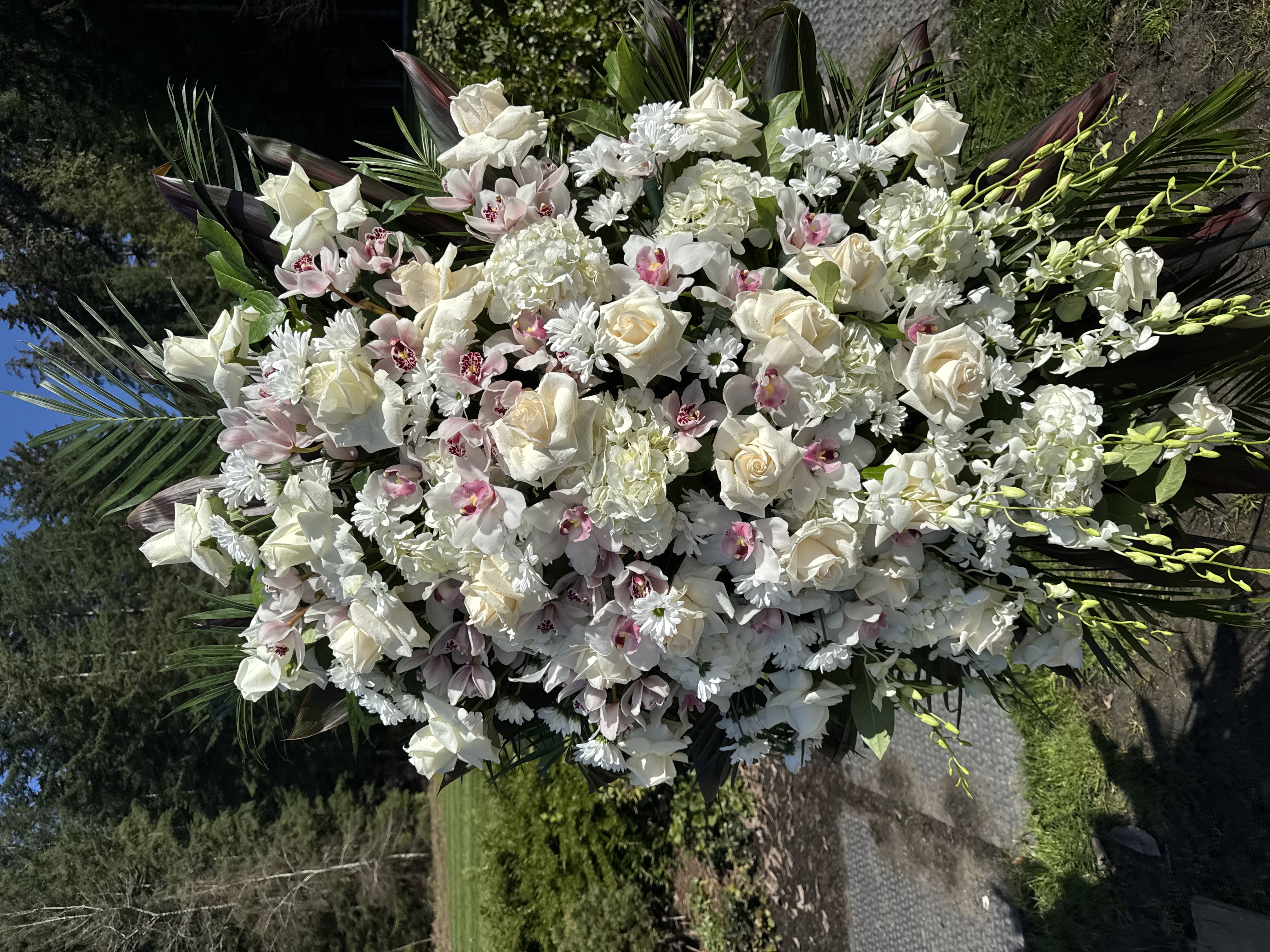 Twilight-inspired bridal bouquet with deep cream blooms and dusky foliage