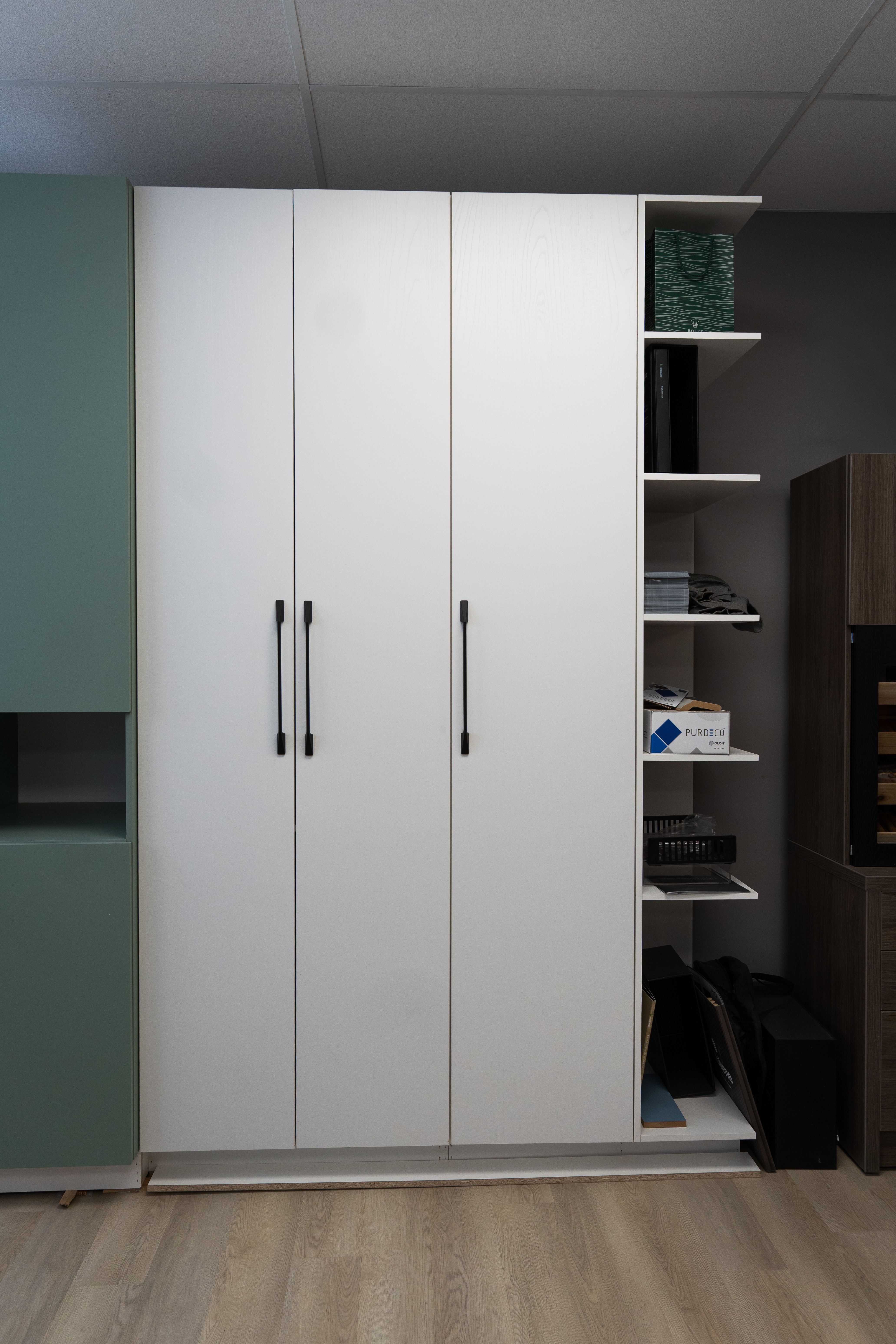 White Cabinet