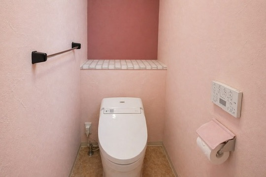 トイレの壁面塗り替えリフォーム|漆喰・塗装 施工後
