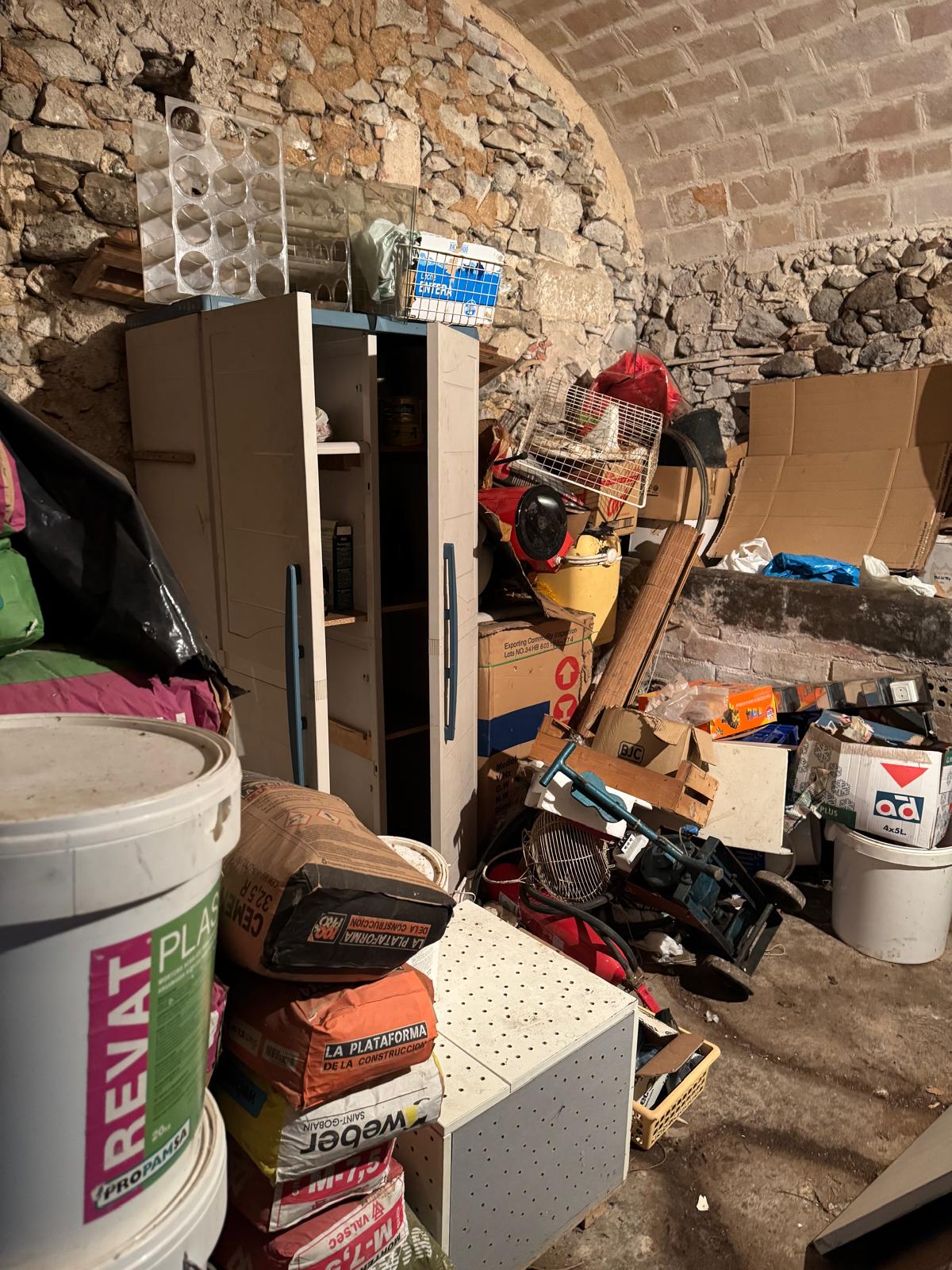 Vaciado de pisos en Vilanova i la Geltrú - Empresa especialista en vaciado de viviendas, desalojo de muebles y limpieza de inmuebles en la comarca del Garraf