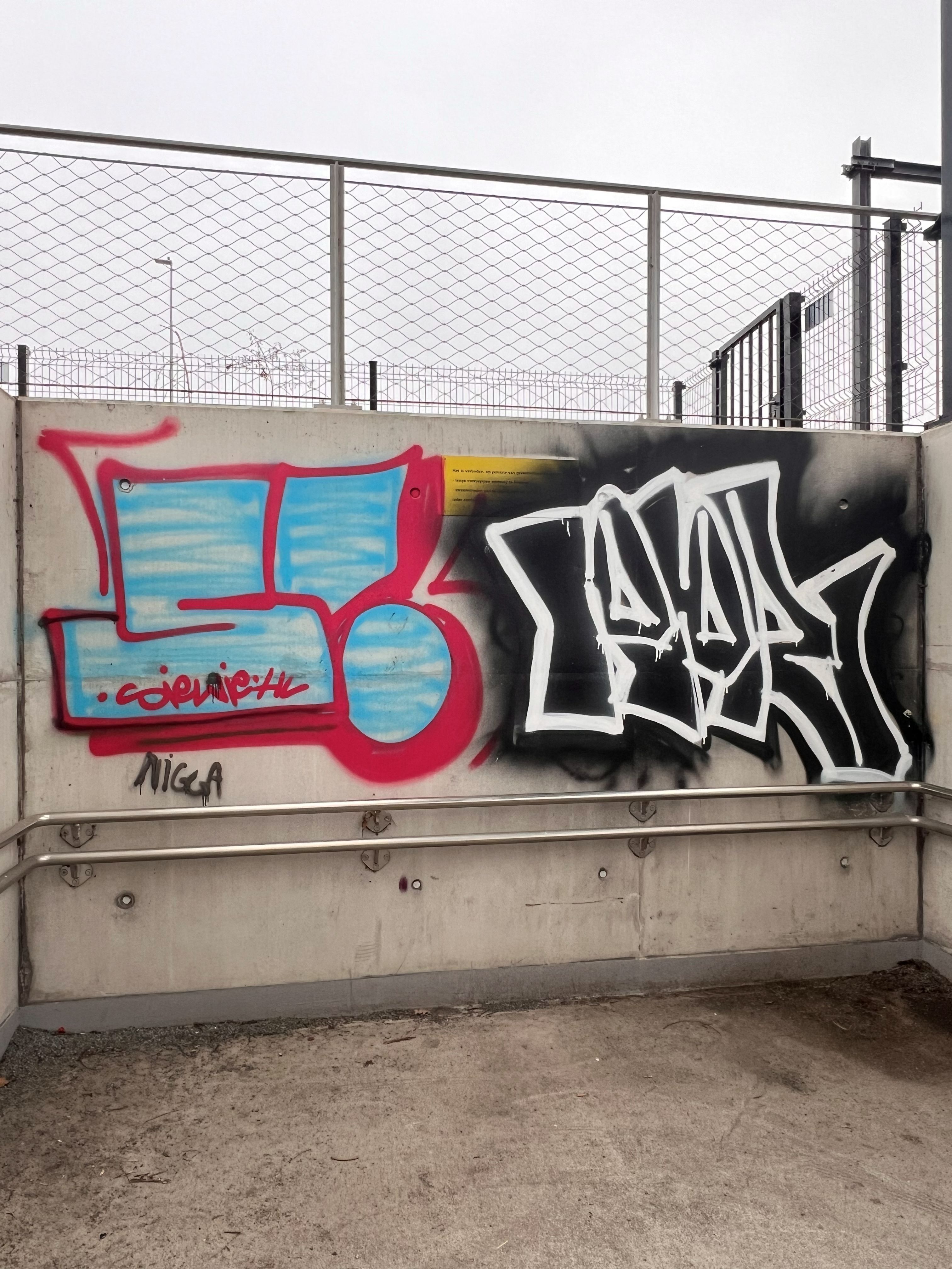 Avant - Mur Béton