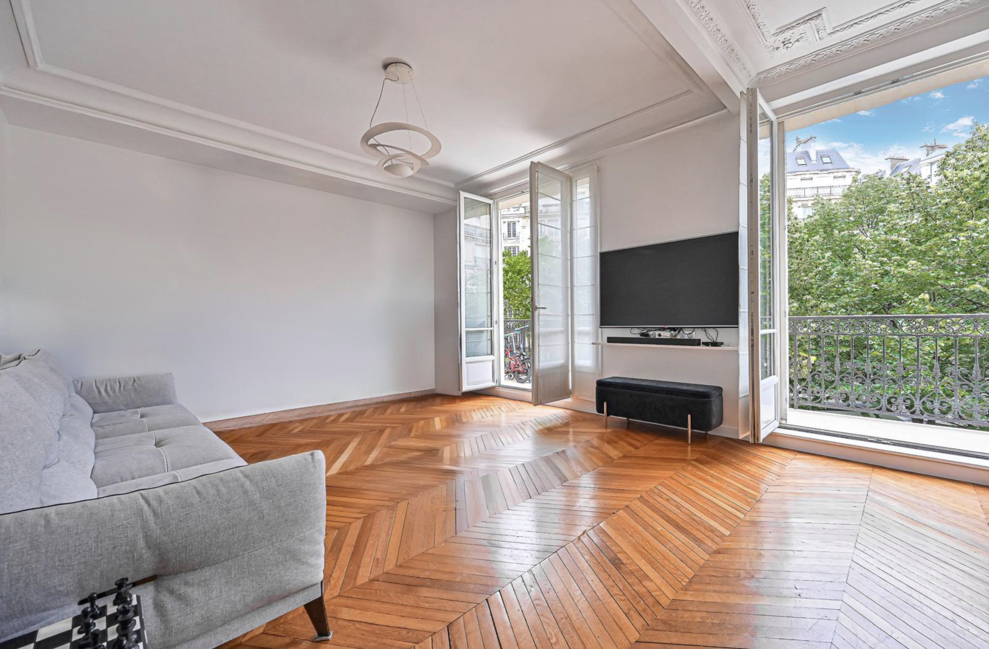 Appartement - Paris 17e — Rue Pierre Demours - photo 1
