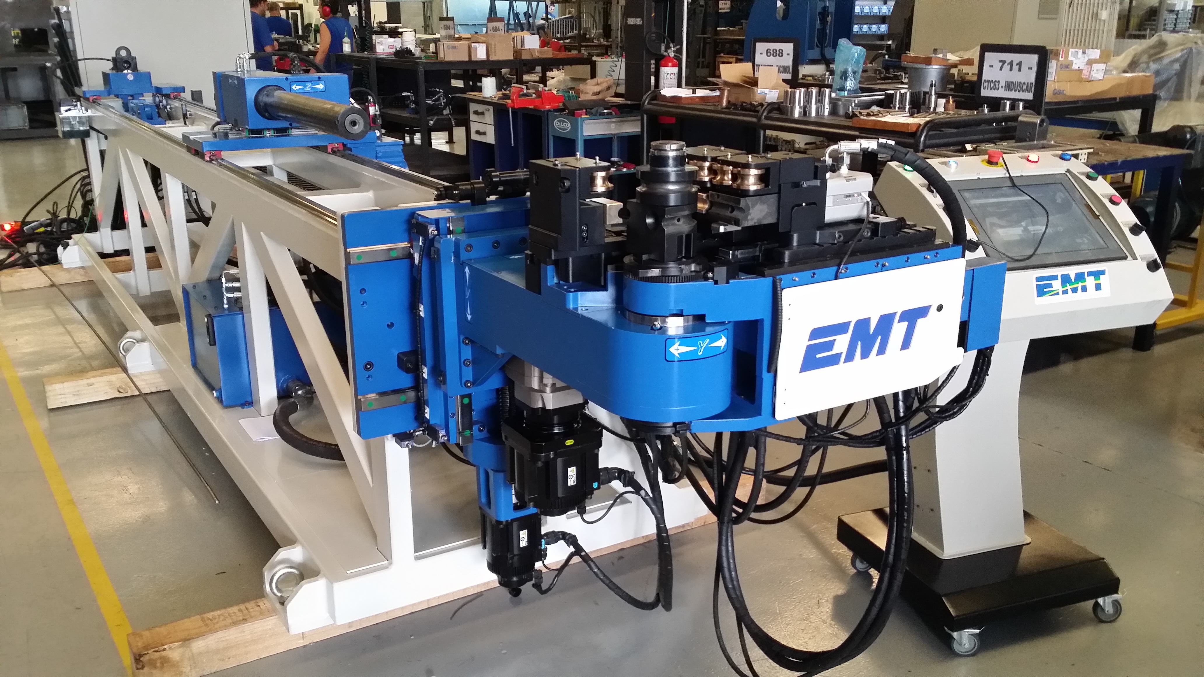 EMT - Equipamentos de Alta Precisão