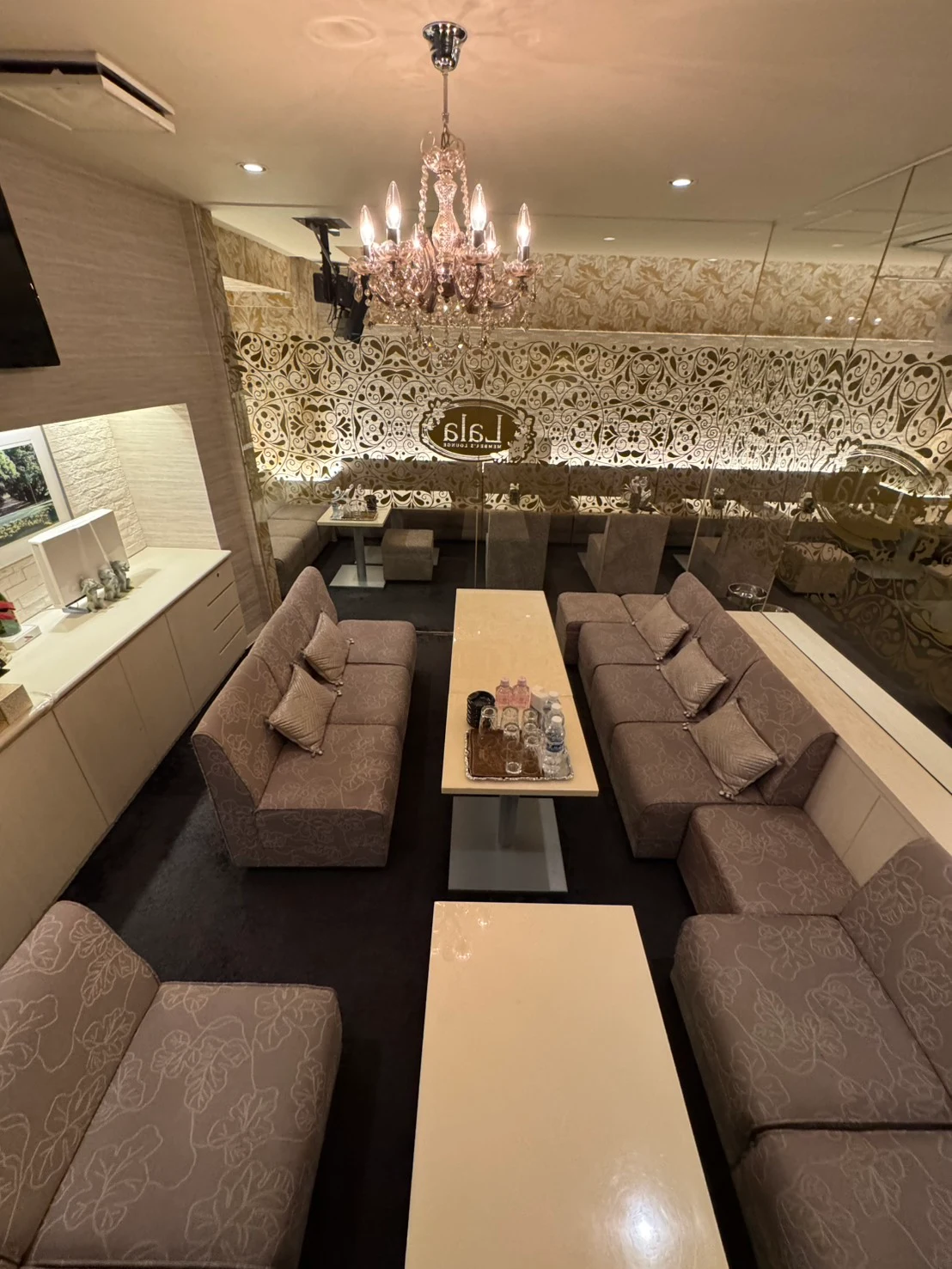 ララの店内風景2(公式掲載)