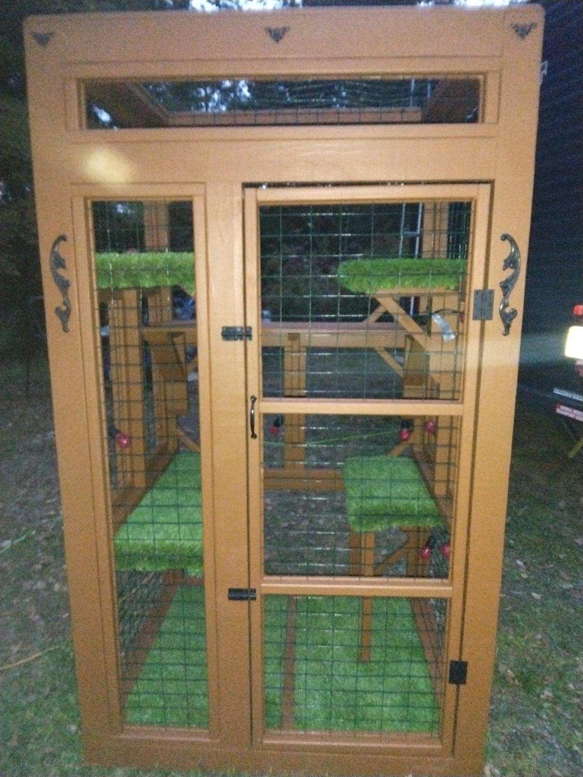 Tower catio with full-height climbing opportunities