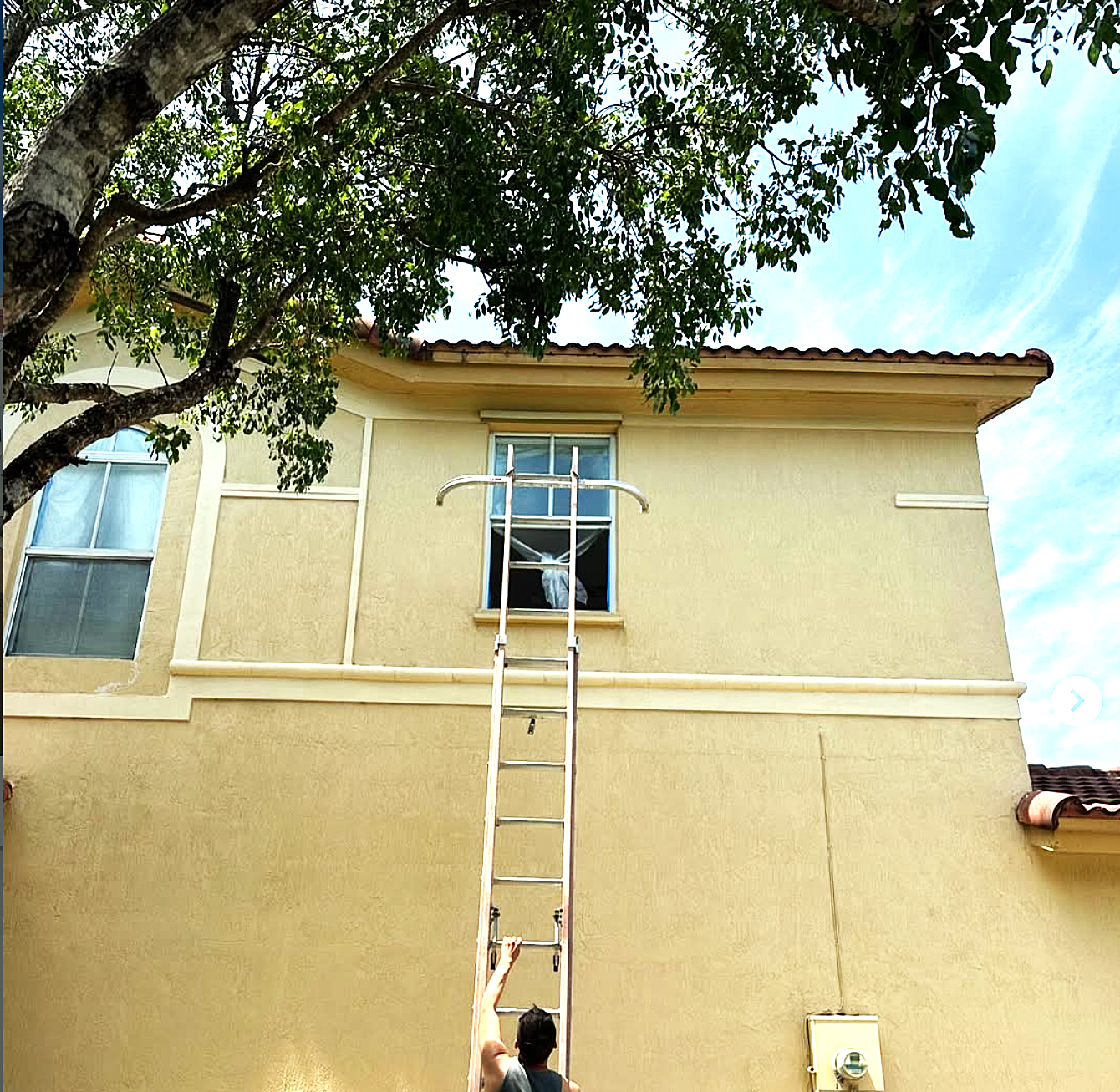 Emergency Roof Repair in Doral Park