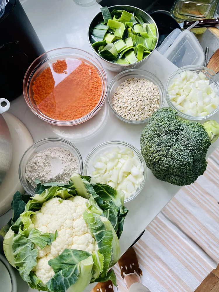 Cuisine nourrissante et moment de relaxation pour le bien-etre post-partum