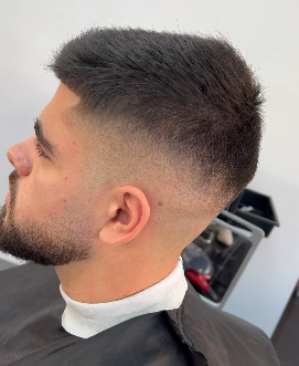 Estilo y diseño personalizado en Blanco Peluqueros Barrocanes