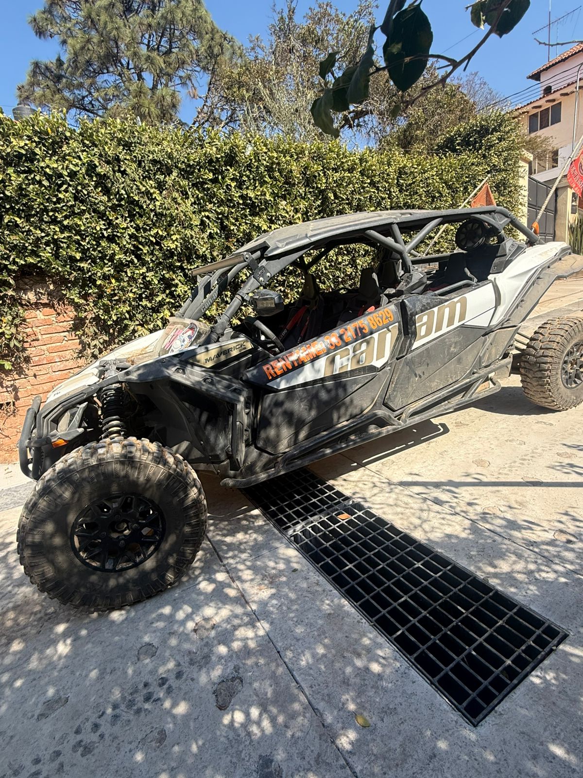 Paisaje y vehículos RZR en plena aventura por Mazamitla Paisaje y vehículos RZR en plena aventura por Mazamitla