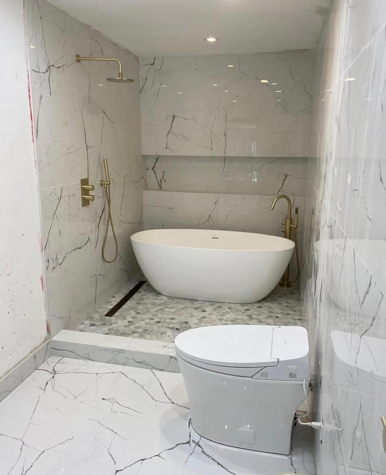 Spa-Style Master Bath with Walk-In Shower
